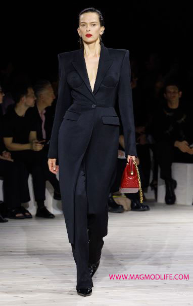 مدل لباس زنانه برند الکساندر مک کوئین - مدل 58