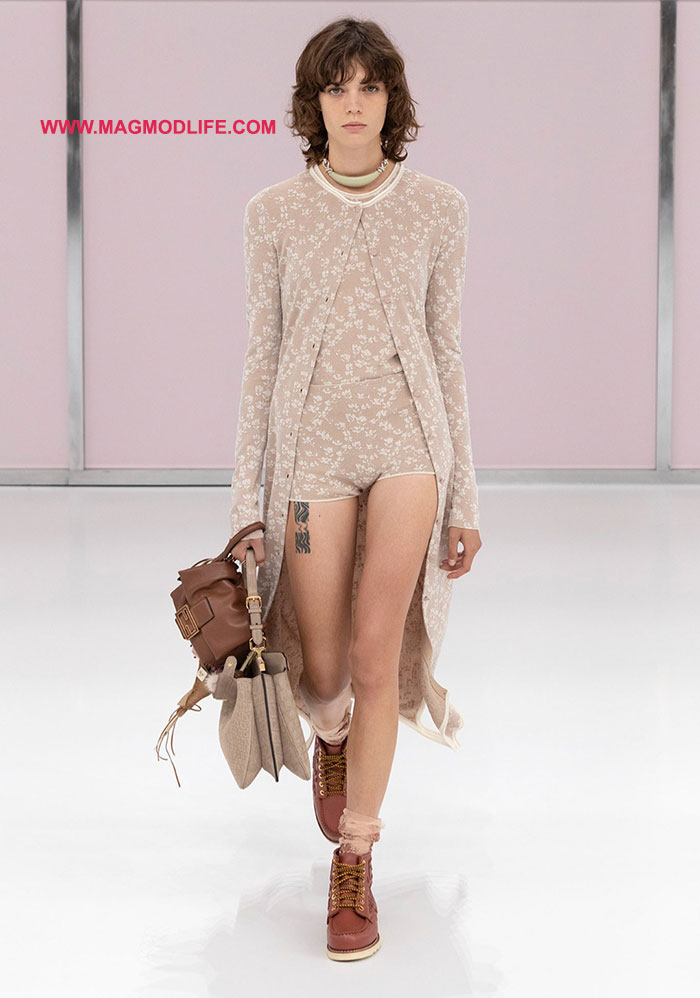 کالکشن لباس برند فندی برای سال ۱۴۰۴